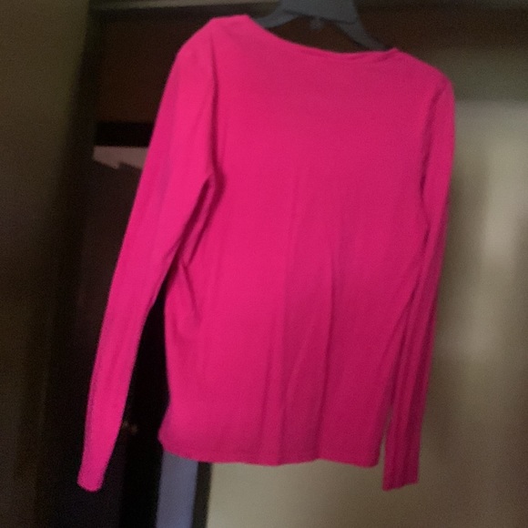 Shirt 👚 - Picture 3 of 3